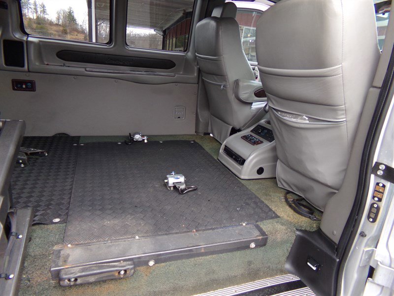 Used 2013 GMC Savana 2500 Extended image 47