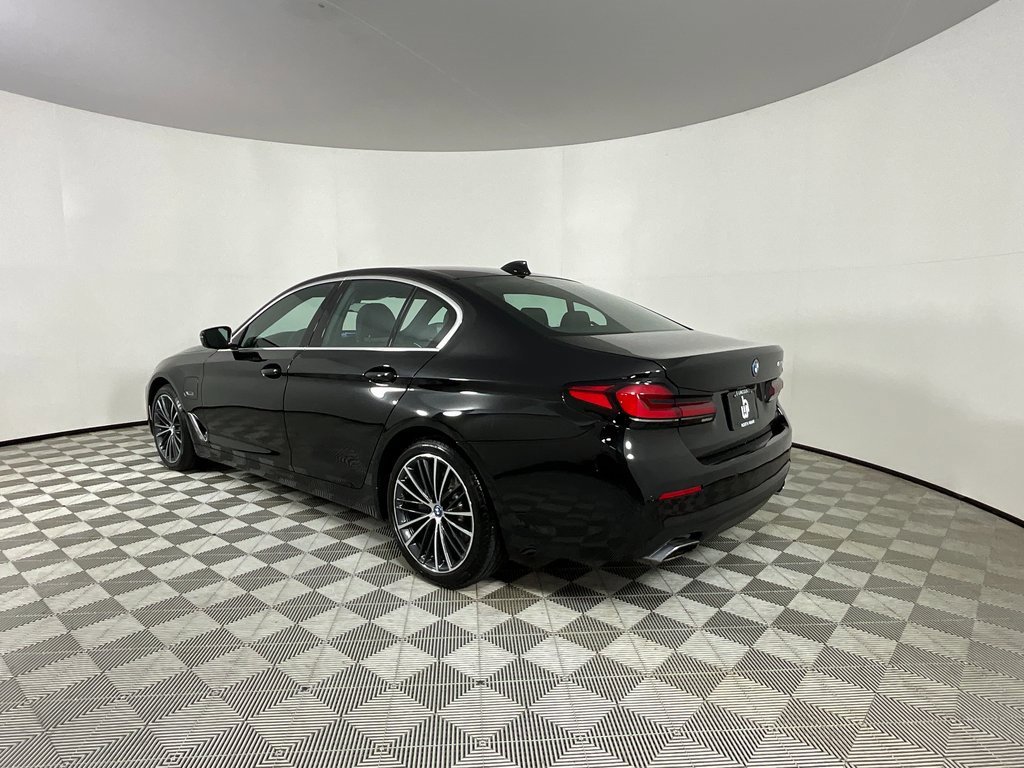 Used 2023 BMW 530e image 3