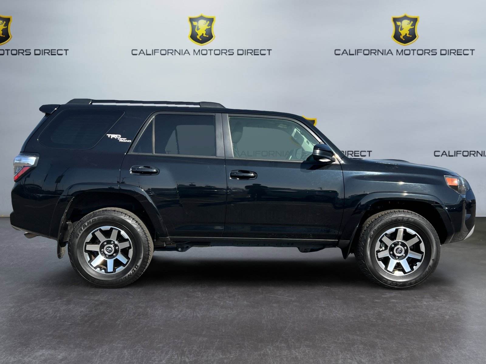 Used 2023 Toyota 4Runner TRD Off-Road image 6