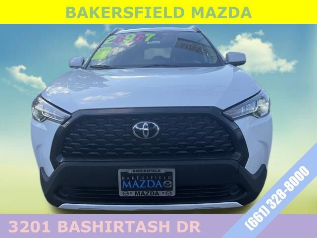 Used 2024 Toyota Corolla Cross LE AWD/4WD image 8