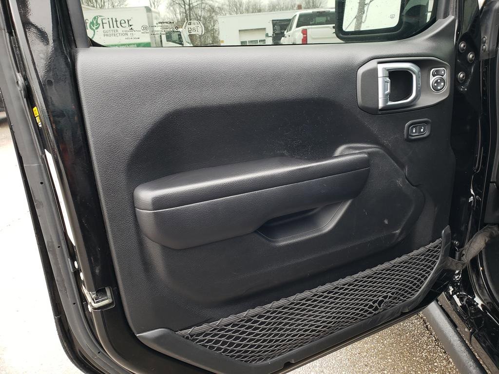 Used 2021 Jeep Wrangler Unlimited Rubicon image 11