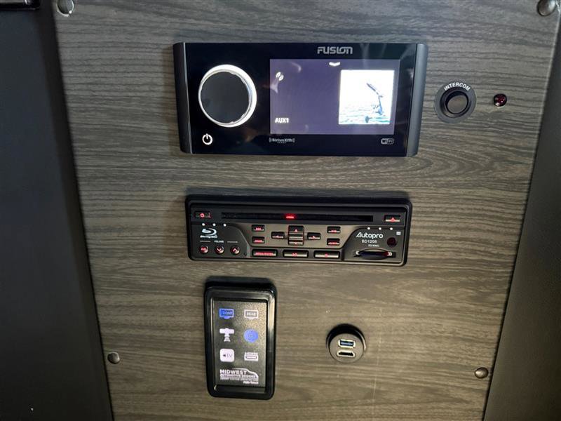 Used 2019 Mercedes-Benz Sprinter 170 image 35