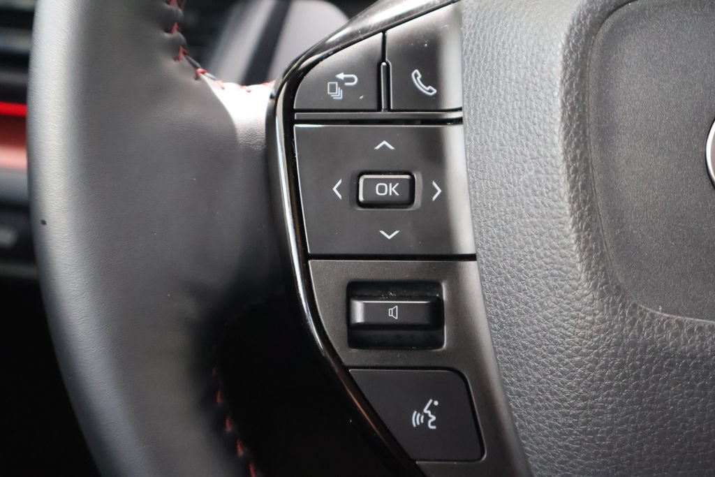 Certified 2024 Toyota Prius Prime FWD image 28
