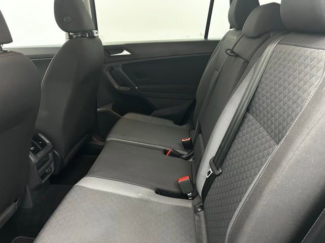 Used 2020 Volkswagen Tiguan S image 24