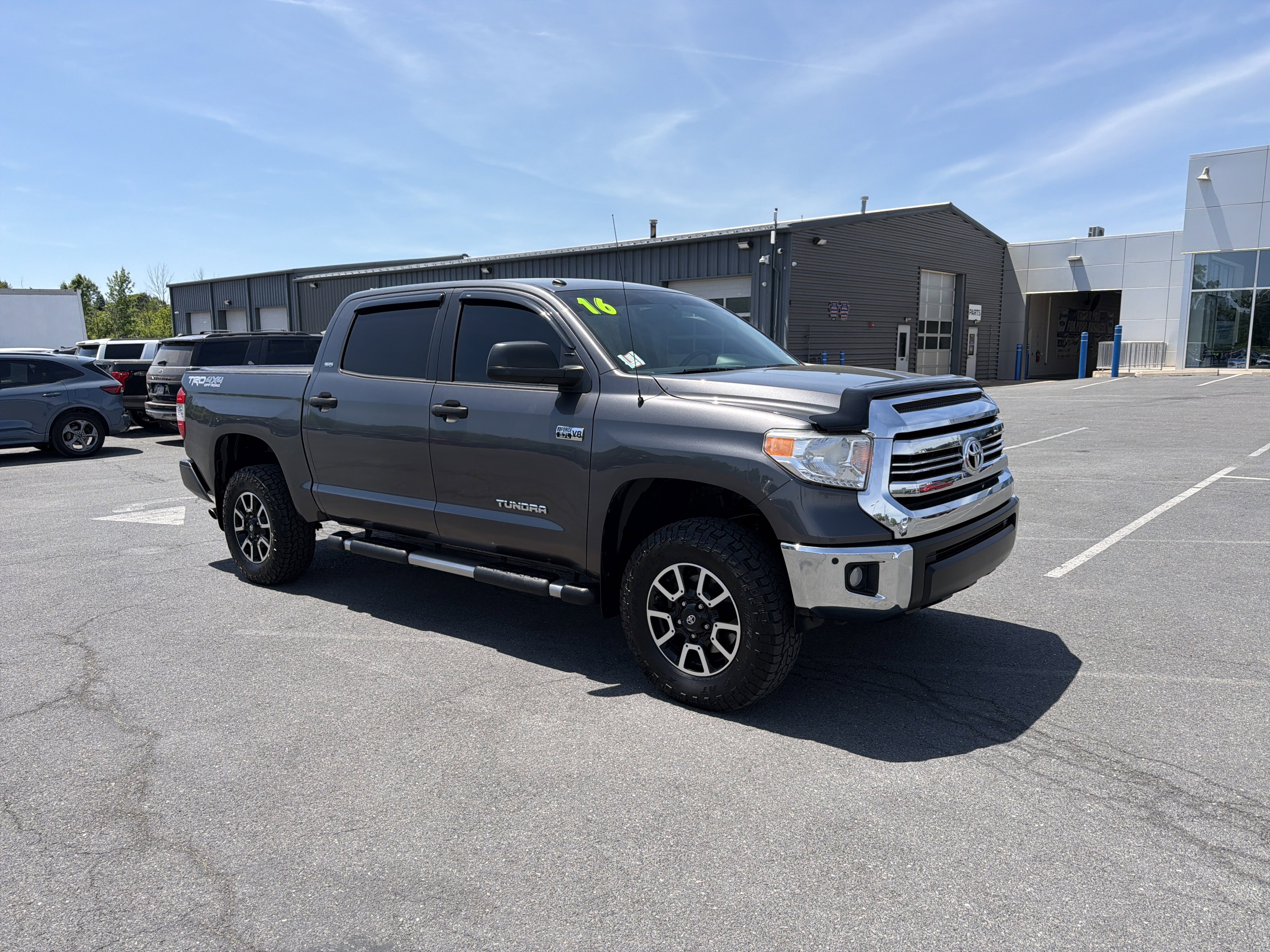 Used 2016 Toyota Tundra SR5 w/ TRD Off Road Package AWD/4WD video 1