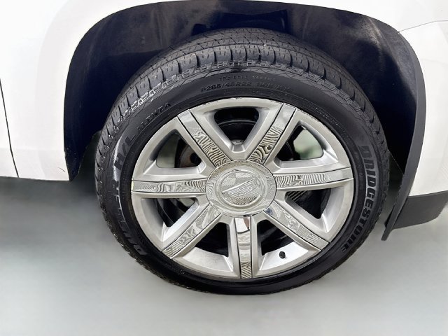 Used 2019 Cadillac Escalade Premium Luxury AWD/4WD image 31