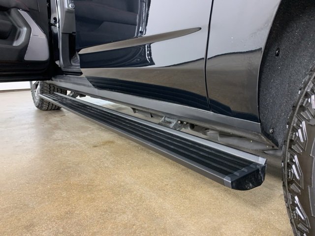 Used 2025 GMC Yukon XL AT4 Ultimate image 44