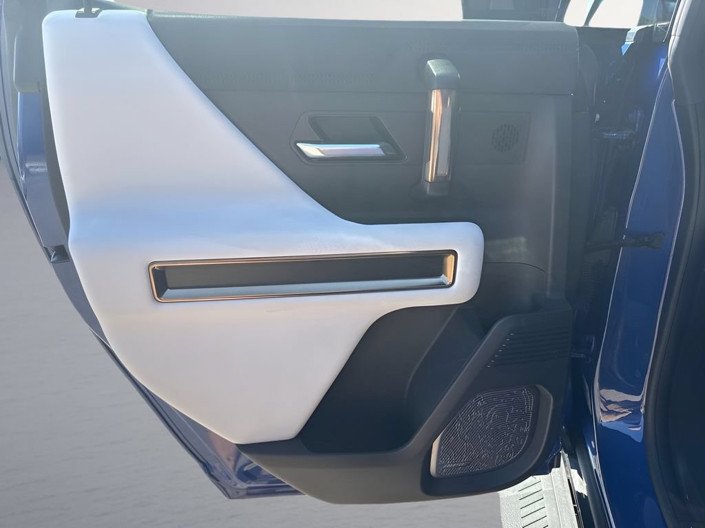 Used 2024 GMC Hummer EV 2X AWD/4WD image 32