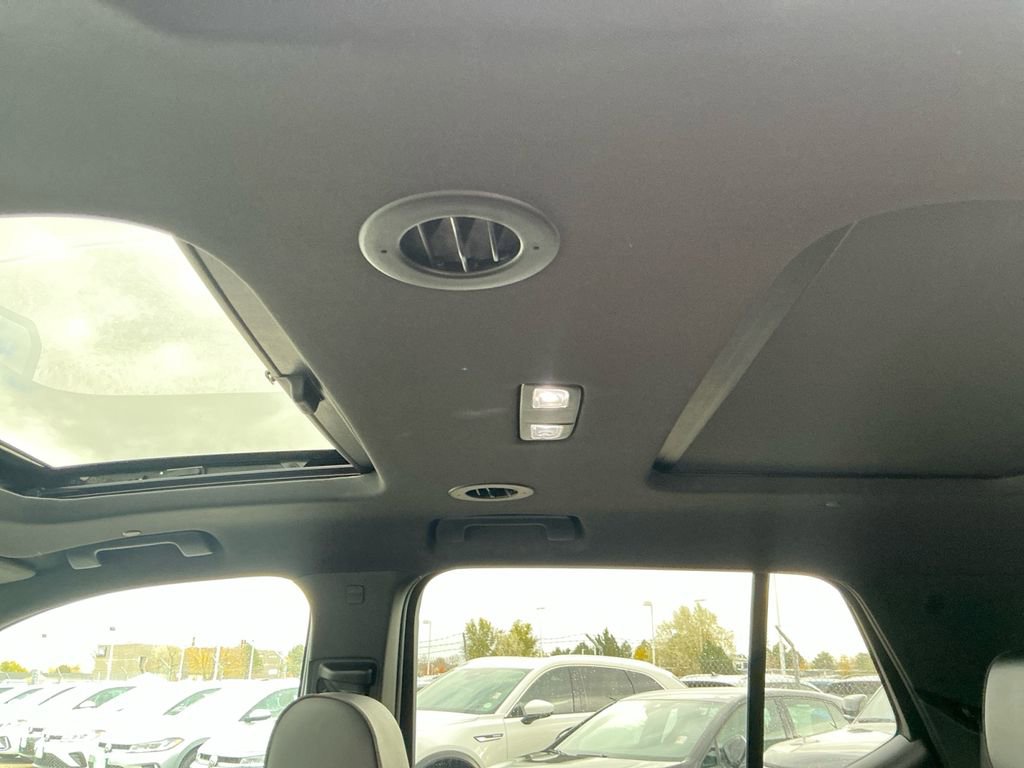 Used 2022 Chevrolet Traverse High Country w/ LPO, Floor Liner Package image 26