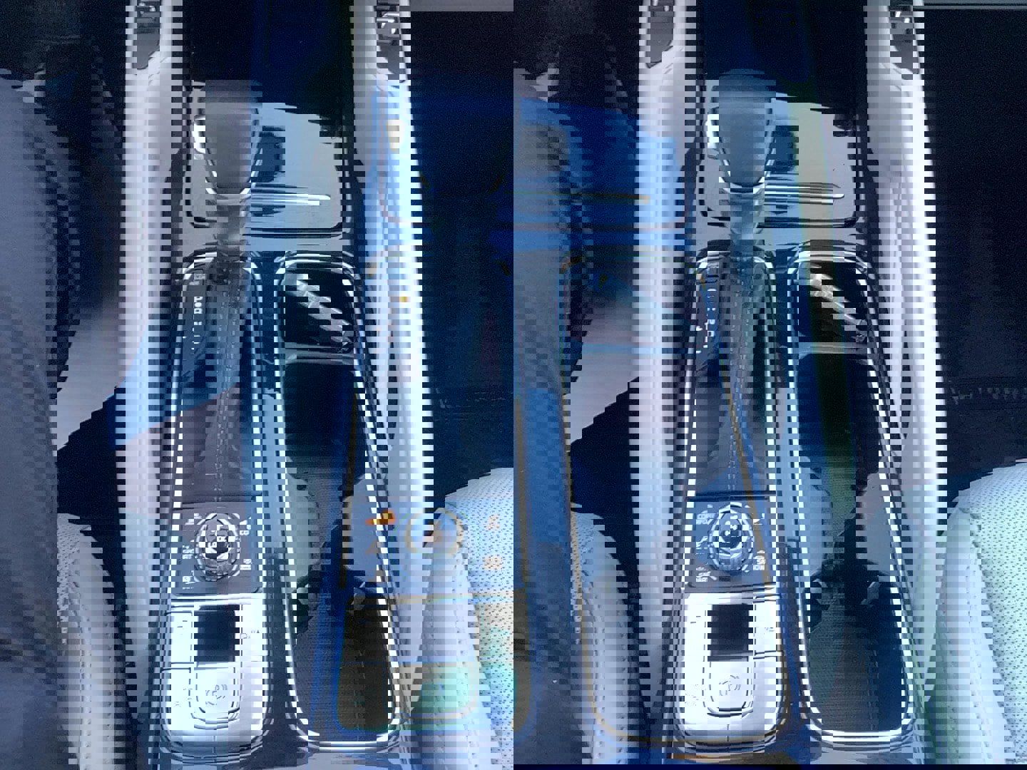 Used 2023 Kia Telluride S image 14