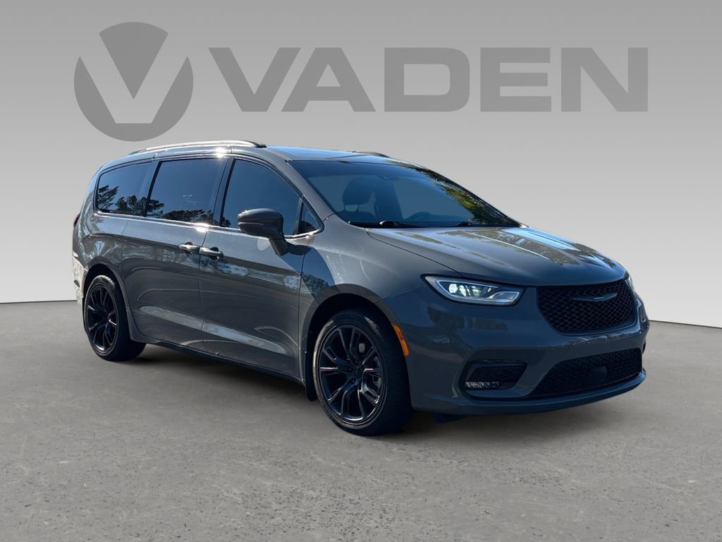 Used 2021 Chrysler Pacifica Touring w/ S Appearance Package