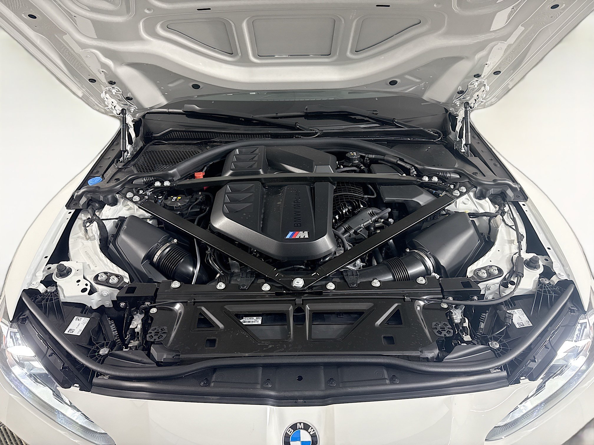 Used 2026 BMW M4 Coupe w/ Executive Package RWD image 37