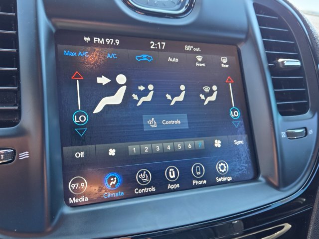 Used 2020 Chrysler 300 S RWD image 19