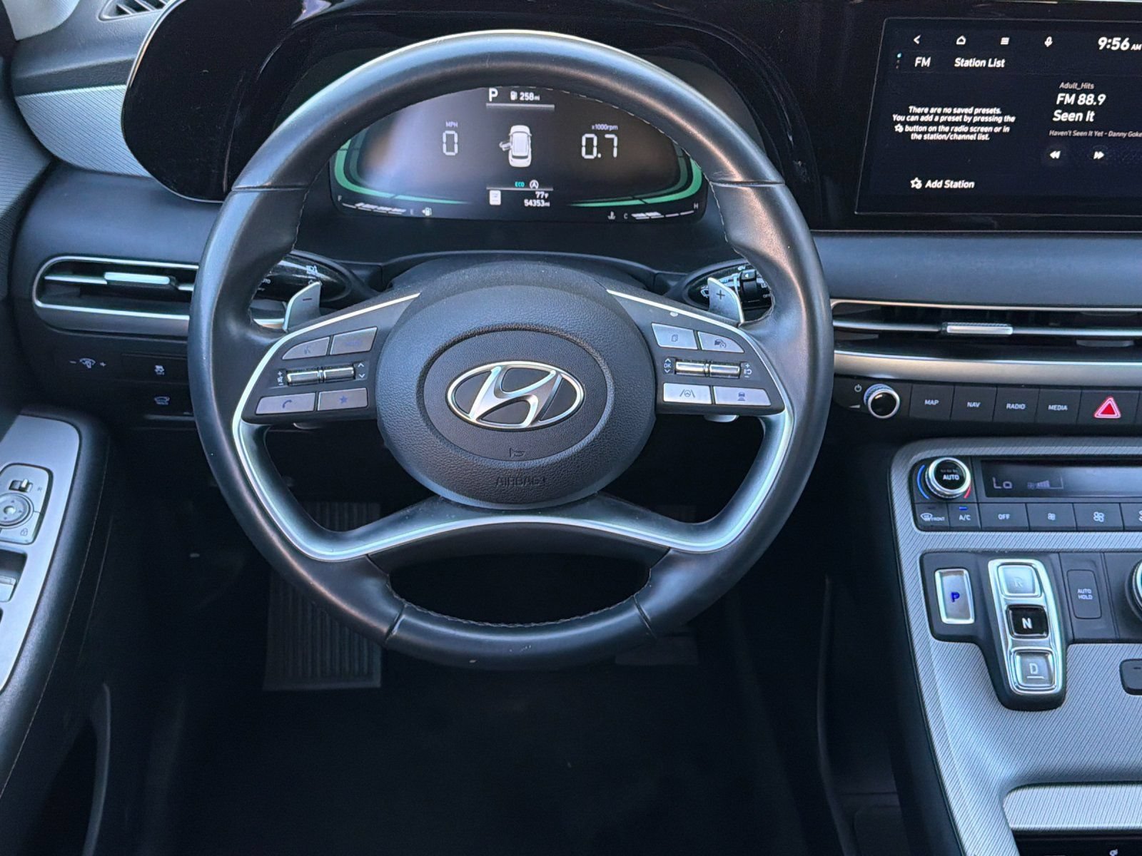 Used 2024 Hyundai Palisade SEL FWD image 13
