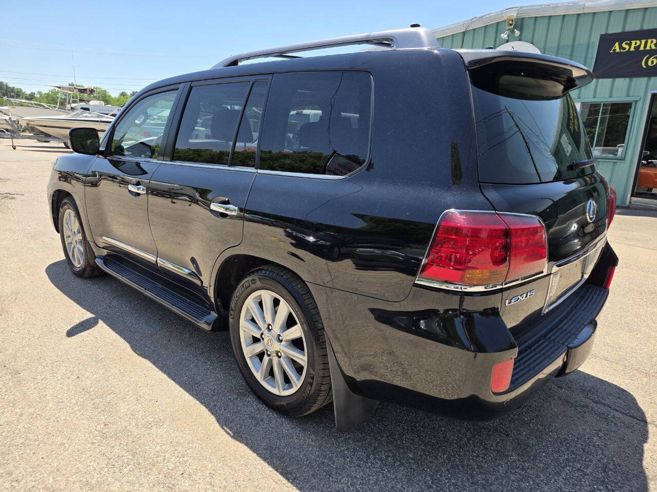 Used 2009 Lexus LX 570 4WD image 11