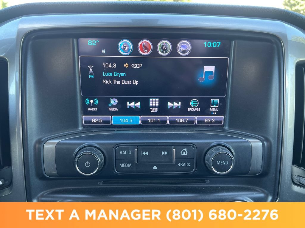 Used 2017 Chevrolet Silverado 1500 LT w/ Midnight Edition AWD/4WD image 23