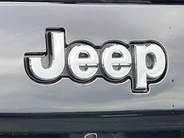 Used 2021 Jeep Cherokee Limited AWD/4WD image 48