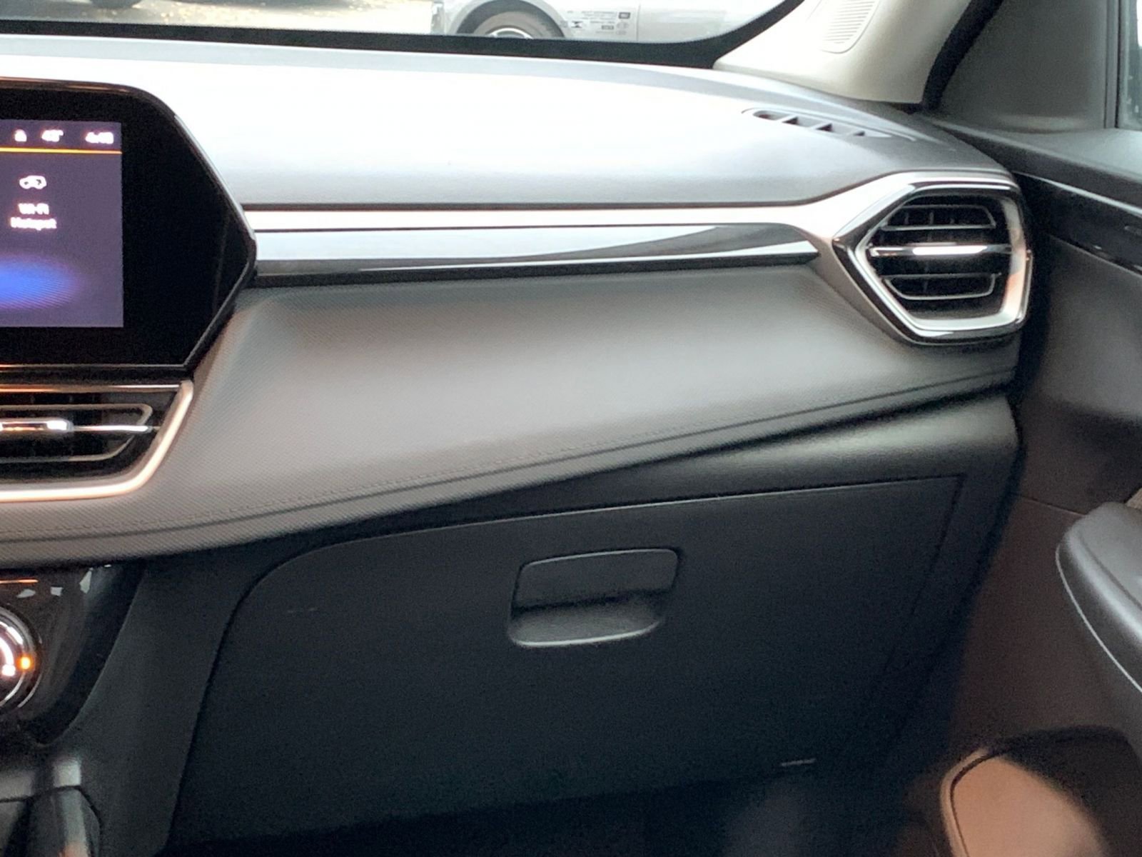 Used 2025 Chevrolet TrailBlazer LT image 33