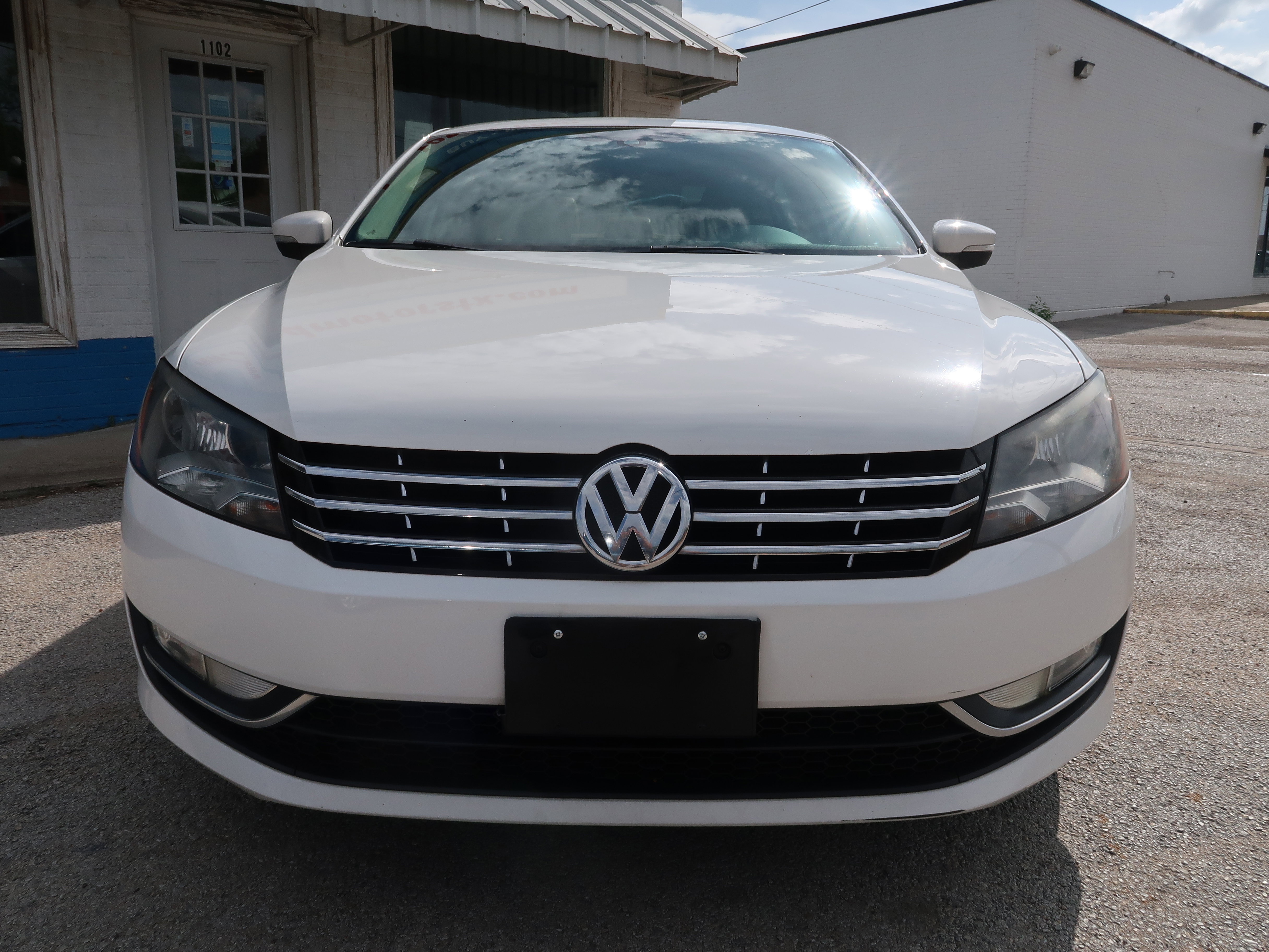Used 2014 Volkswagen Passat TDI SE FWD image 9