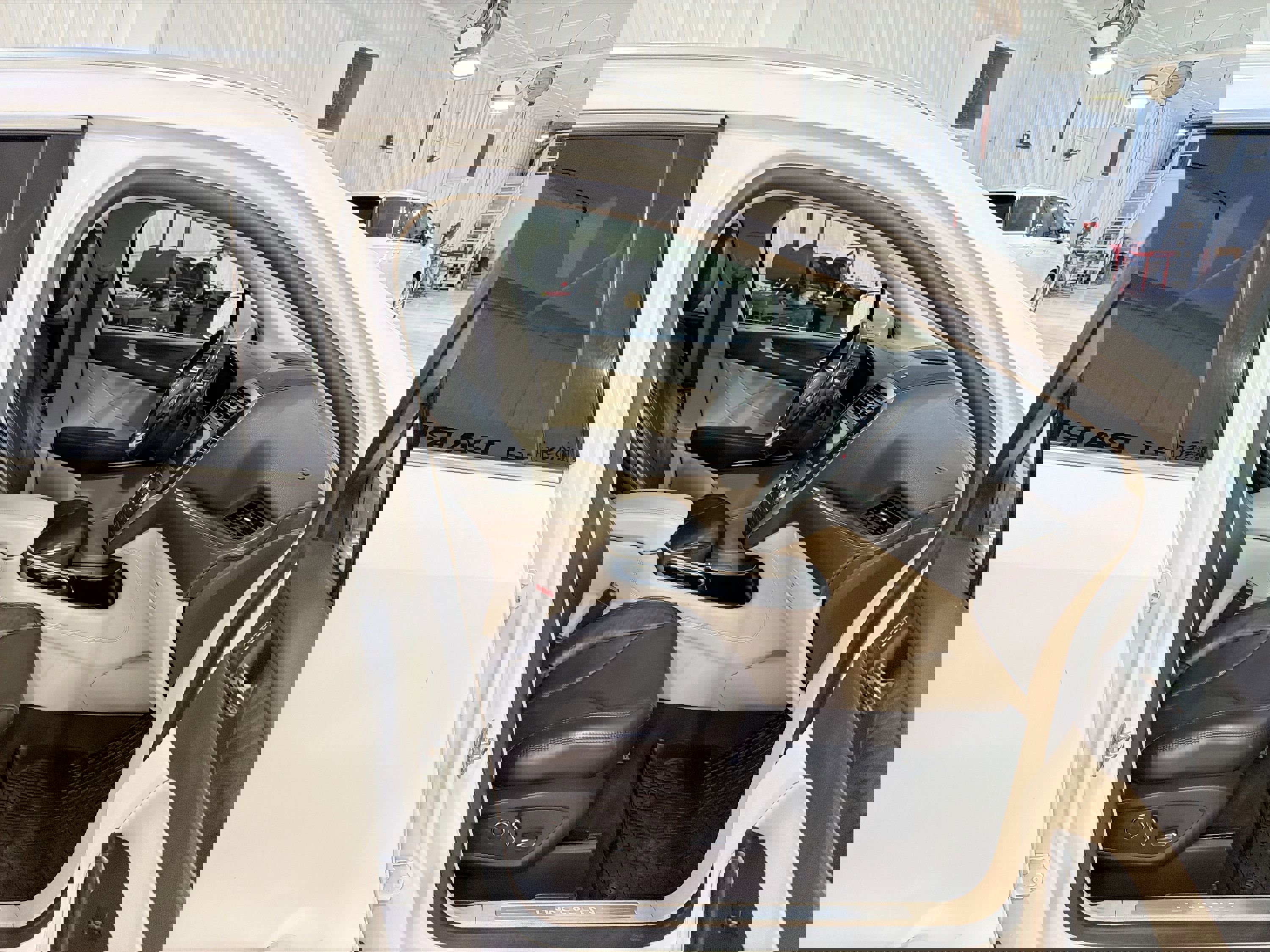 Used 2019 Lincoln MKC Reserve w/ MKC Climate Package image 29