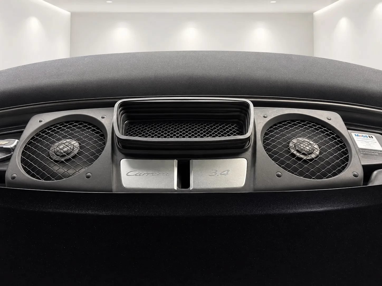Used 2016 Porsche 911 Carrera image 16