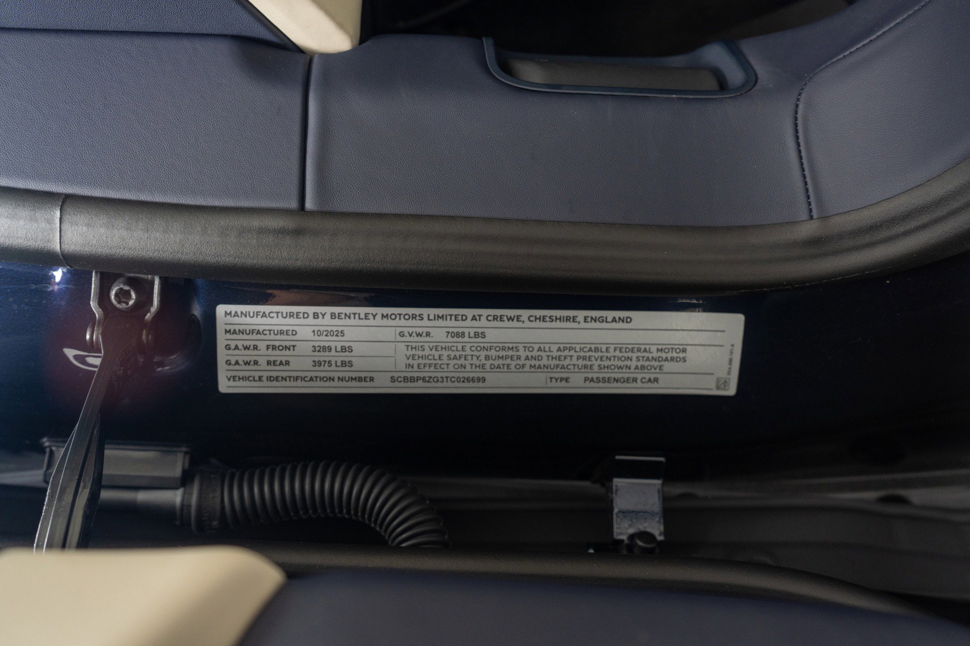Used 2026 Bentley Flying Spur Plug-In Hybrid AWD/4WD image 19