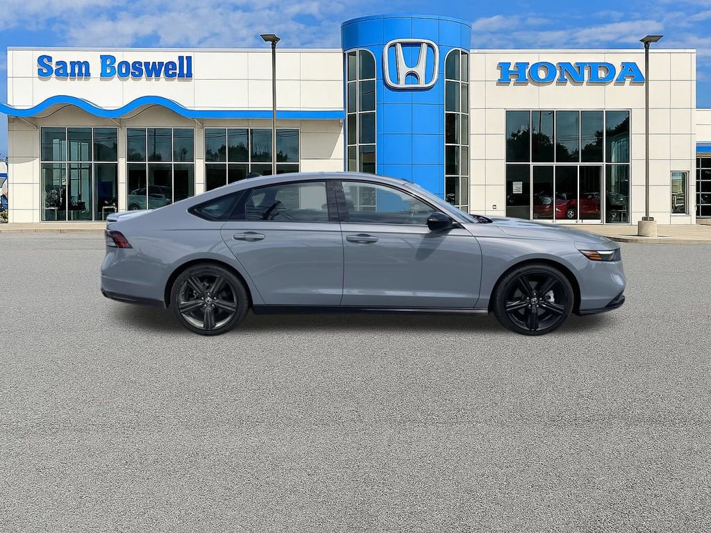 Used 2023 Honda Accord Sport image 2