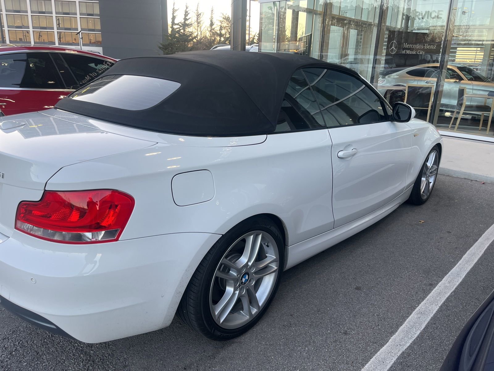 Used 2013 BMW 135i Convertible image 11
