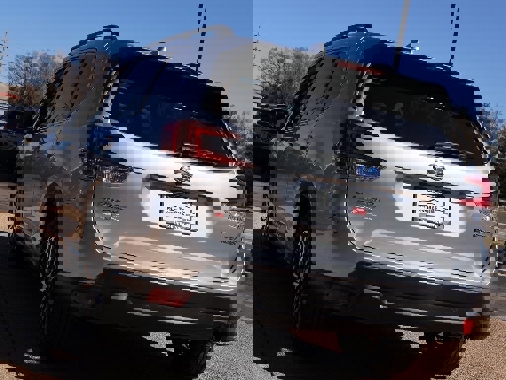 Used 2019 Subaru Forester Limited image 4