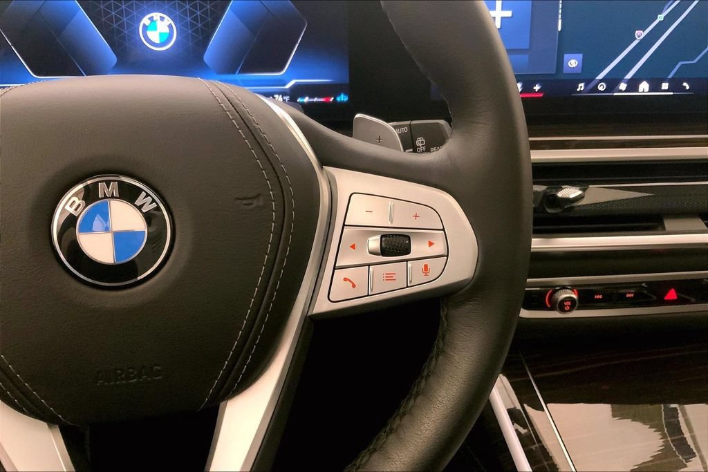 Certified 2026 BMW X7 xDrive40i AWD/4WD image 19