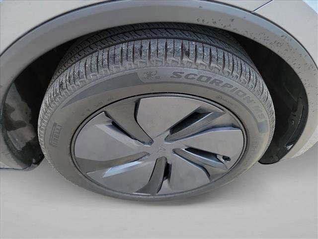 Used 2026 Tesla Model Y Long Range AWD/4WD image 10