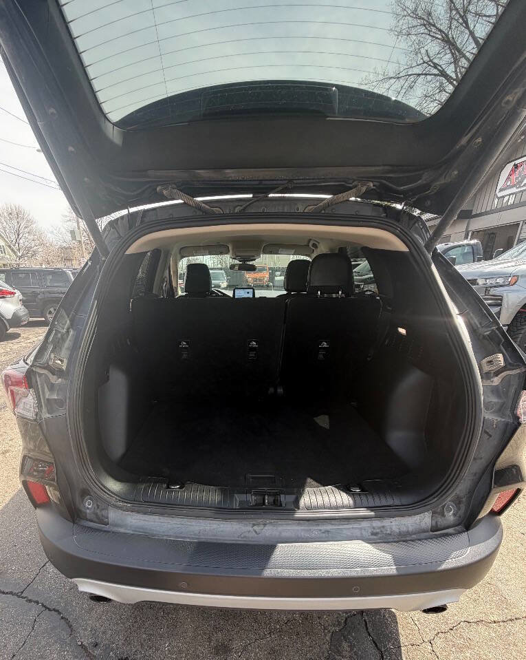 Used 2020 Ford Escape SEL AWD/4WD image 39