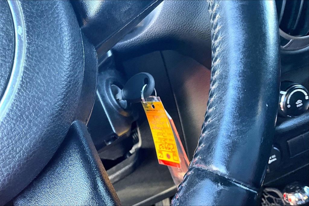 Used 2016 Jeep Wrangler Unlimited Willys image 10