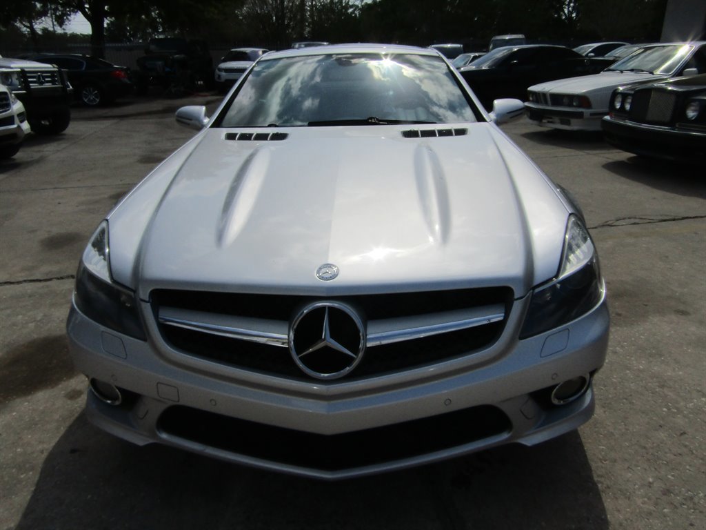 Used 2012 Mercedes-Benz SL 550 w/ SL Wheel Pkg image 3
