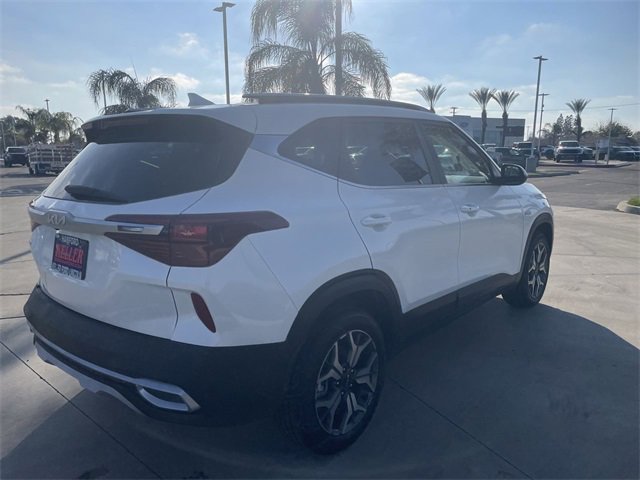Used 2022 Kia Seltos EX image 8