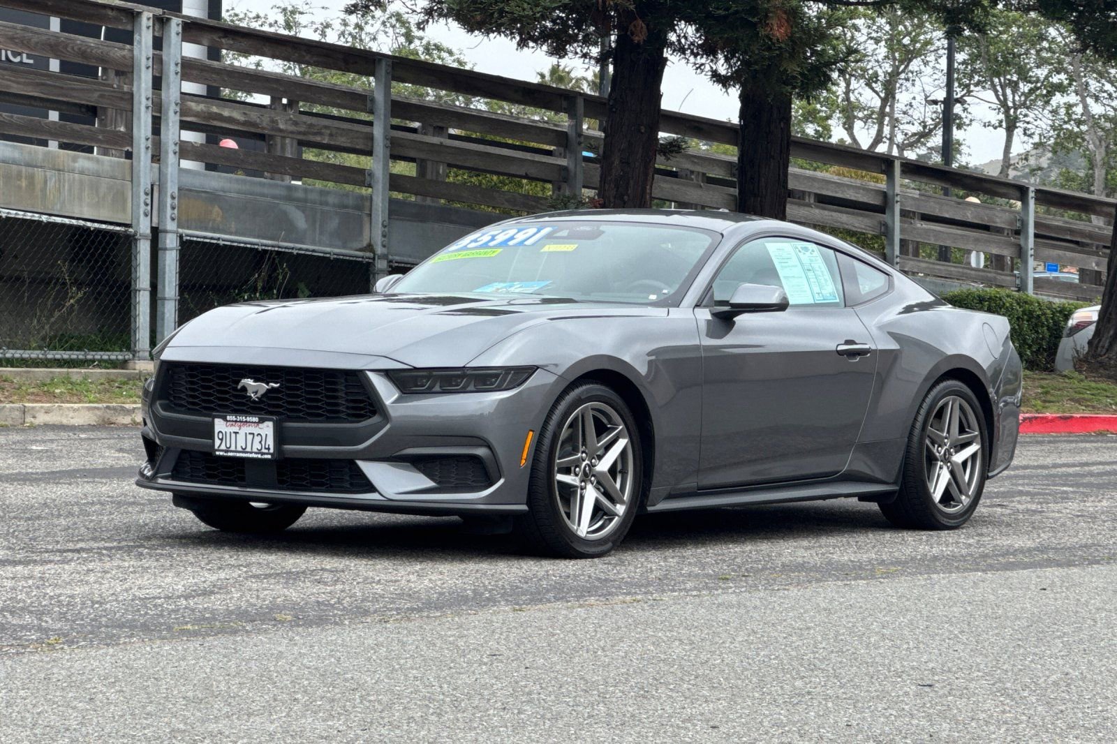 Used 2025 Ford Mustang Coupe RWD image 8