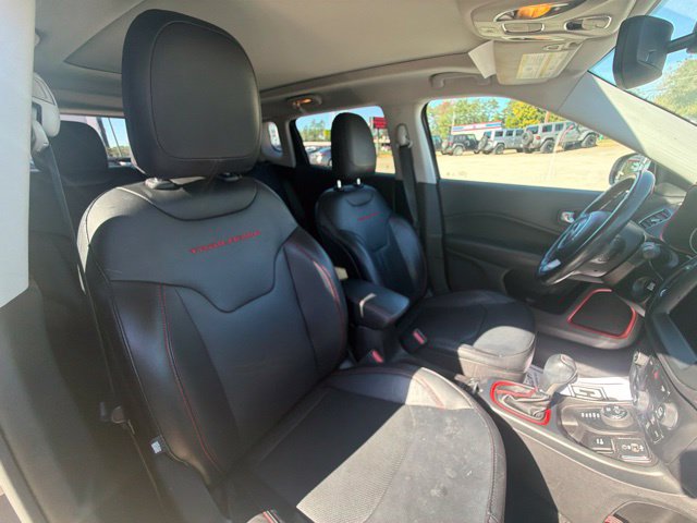 Used 2020 Jeep Compass Trailhawk w/ Leather Interior Group AWD/4WD image 16