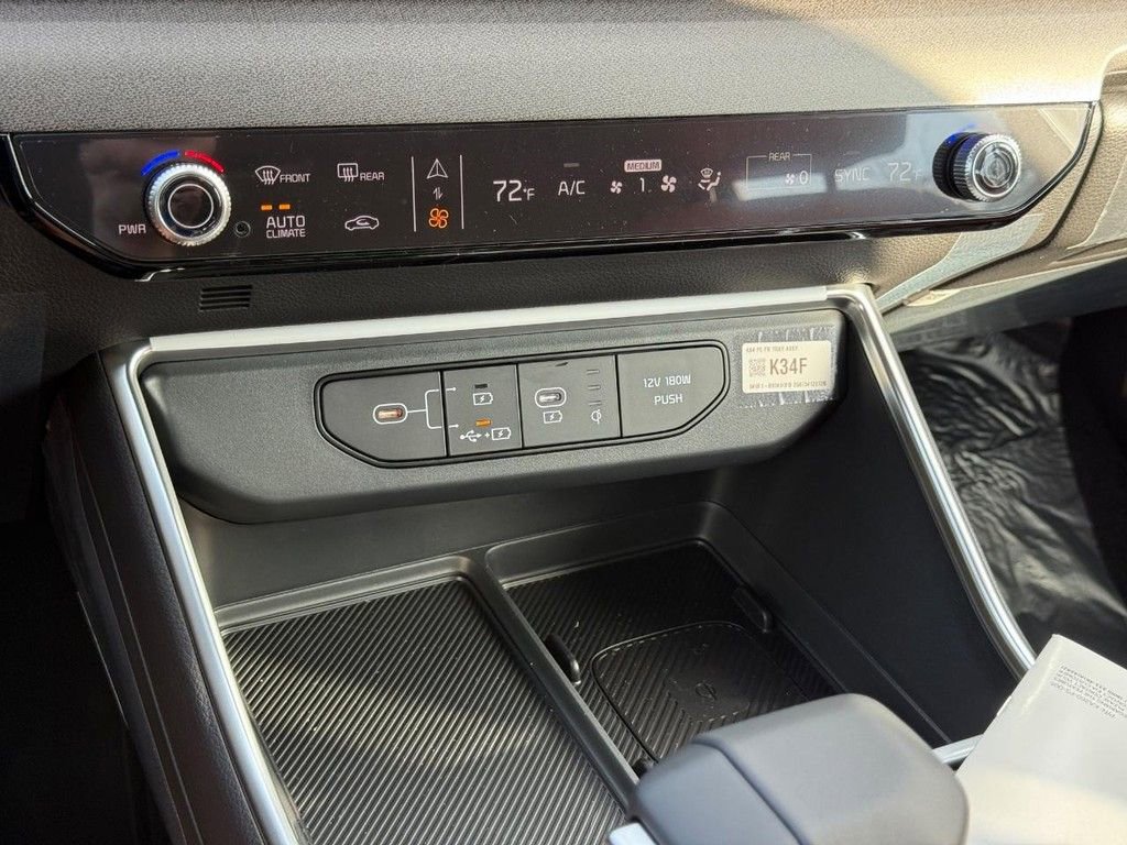 New 2026 Kia Carnival EX image 16