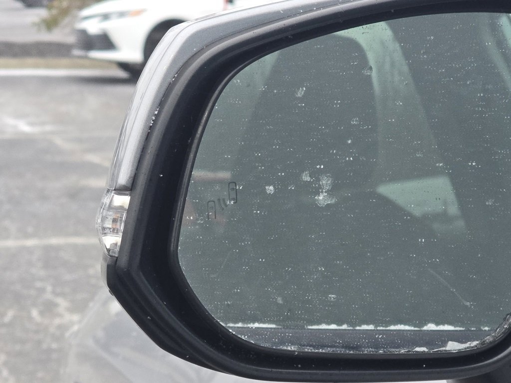 Used 2021 Toyota RAV4 LE image 23