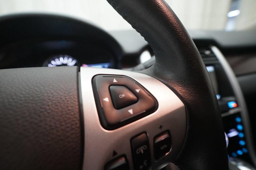 Used 2013 Ford Edge Limited AWD/4WD image 18