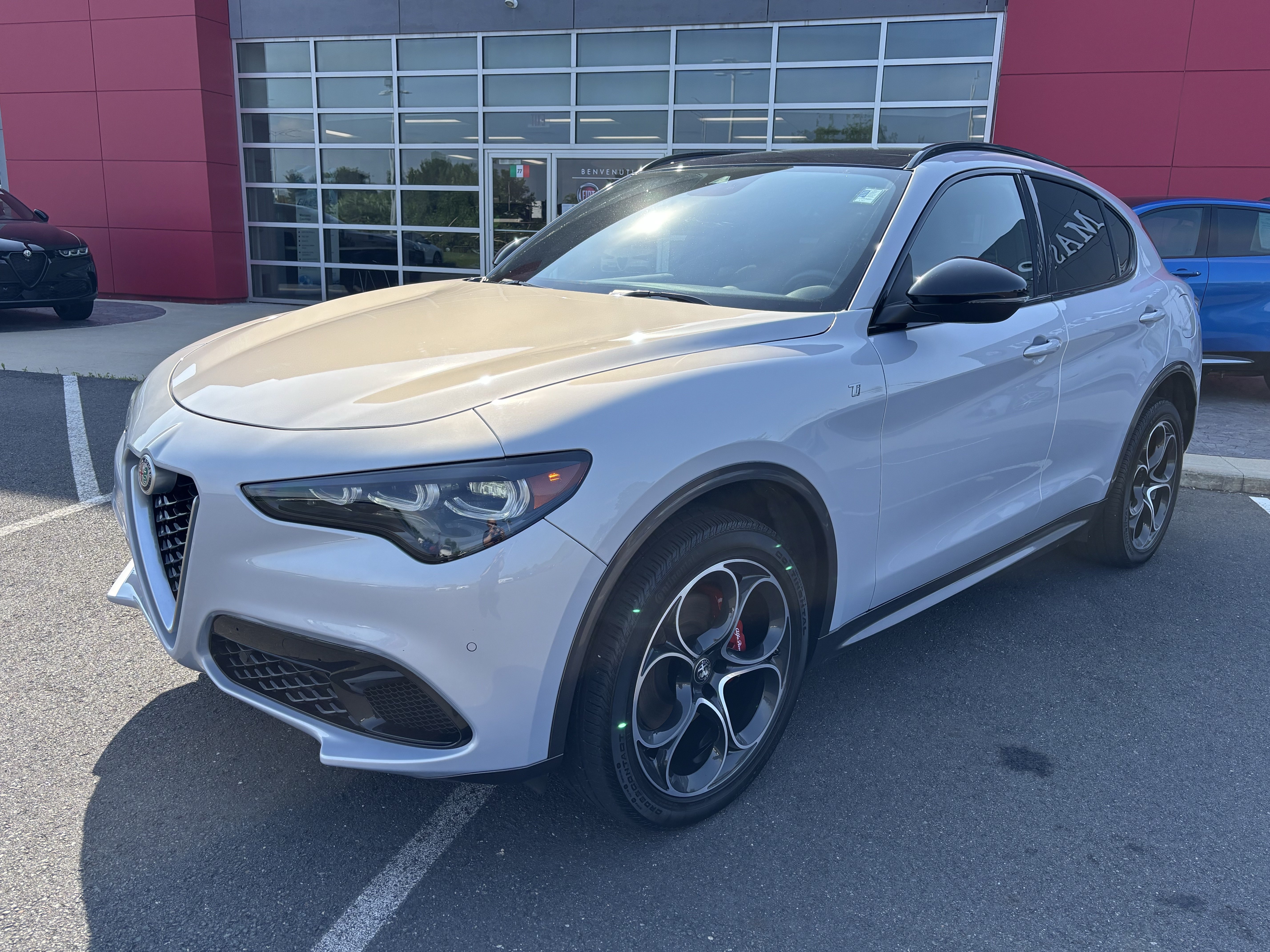 Certified 2024 Alfa Romeo Stelvio Ti w/ Active Assist Plus Package AWD/4WD image 2