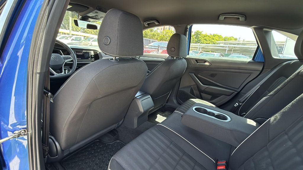 Used 2022 Volkswagen Jetta Sport FWD image 26