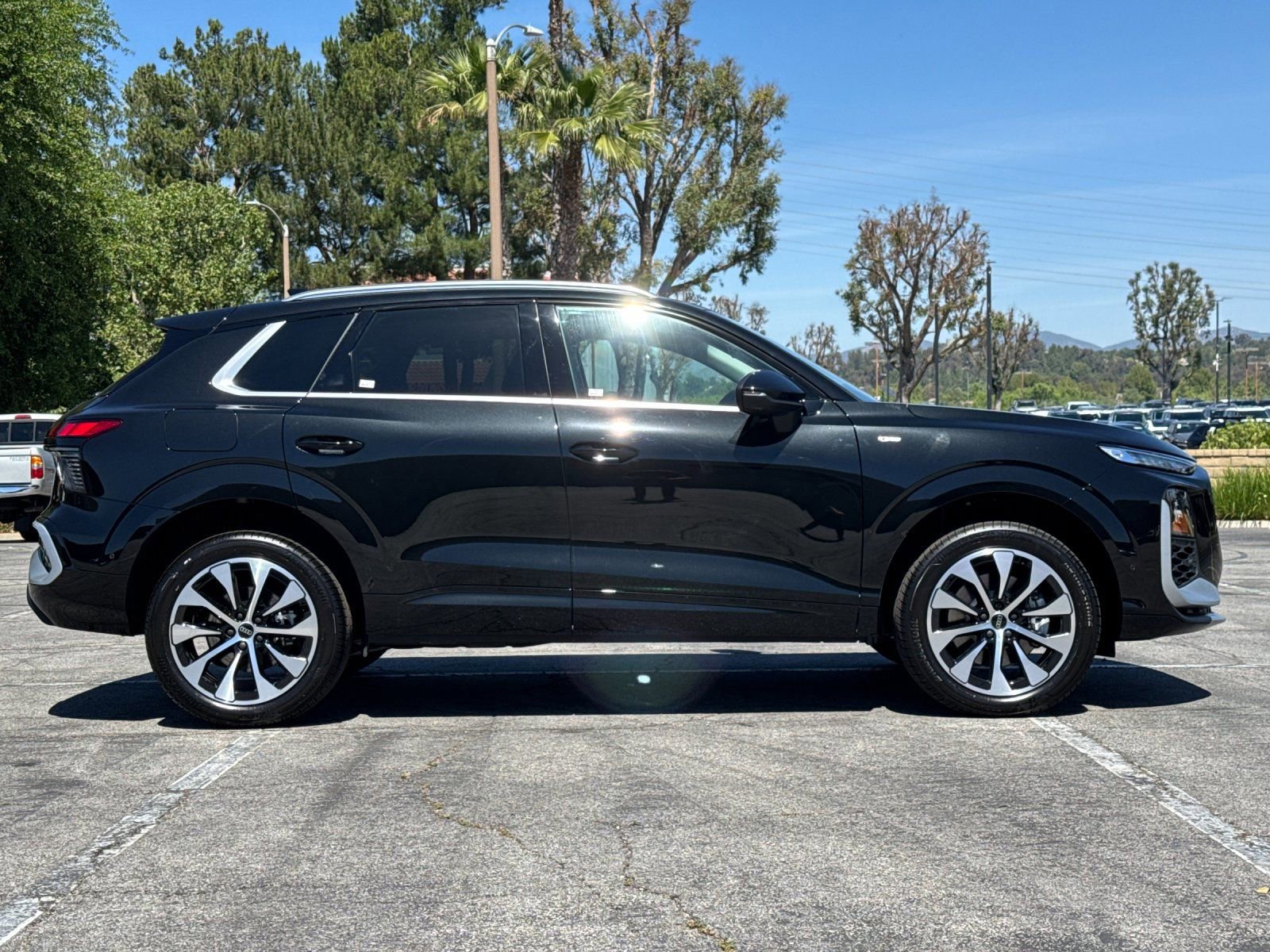 New 2026 Audi Q3 quattro 2.0T image 3