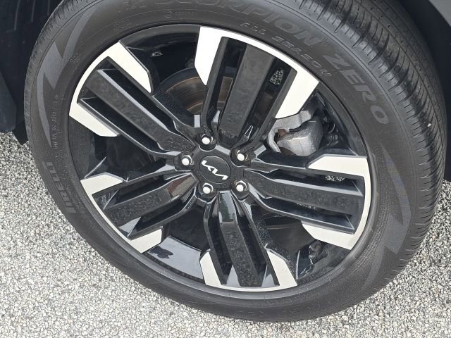 Used 2023 Kia Telluride SX image 9