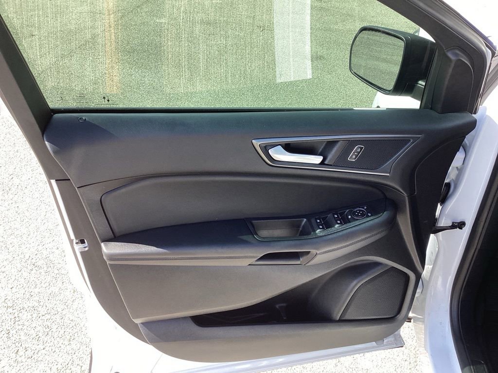 Used 2021 Ford Edge SE FWD image 20