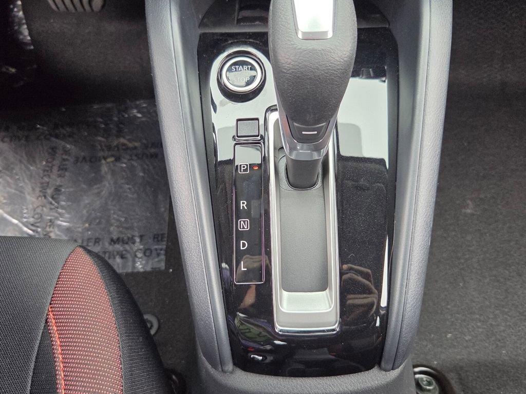 New 2025 Nissan Versa SR w/ Trunk Package image 19