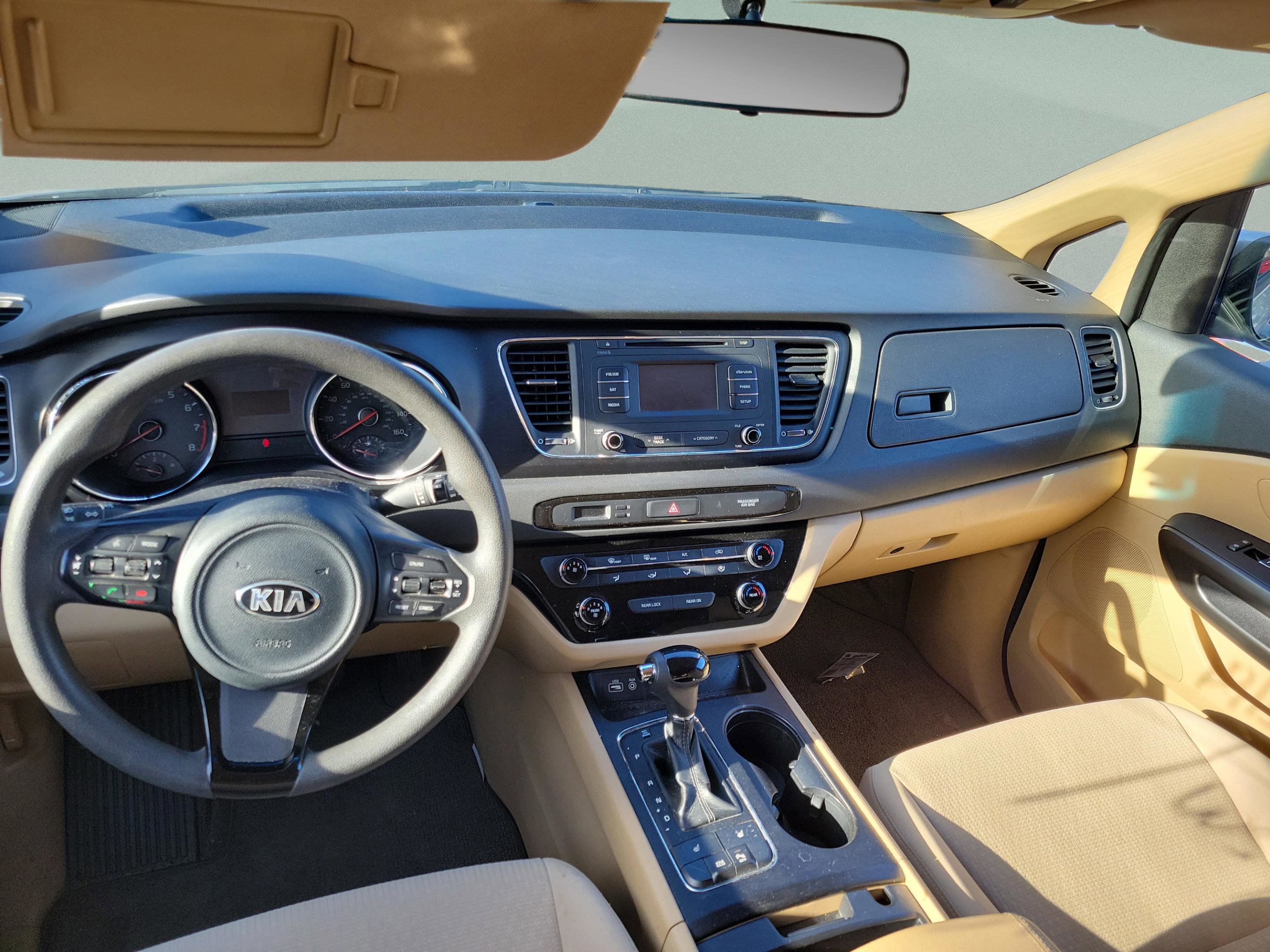 Used 2016 Kia Sedona LX w/ LX Convenience Package image 9