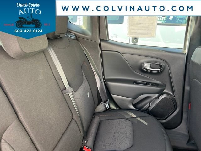 Used 2022 Jeep Renegade Trailhawk AWD/4WD image 22