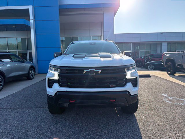 Used 2023 Chevrolet Silverado 1500 LT Trail Boss w/ LT Trail Boss Premium Package AWD/4WD image 2