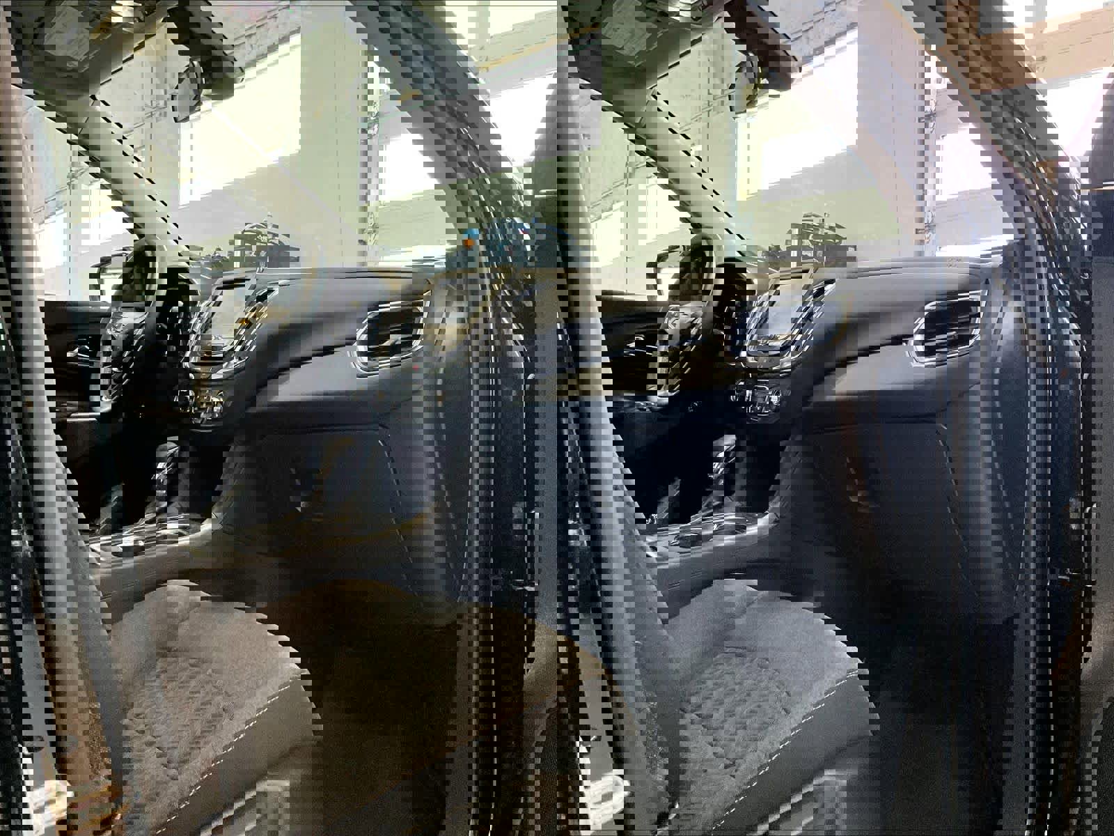 Used 2023 Chevrolet Equinox LT image 14